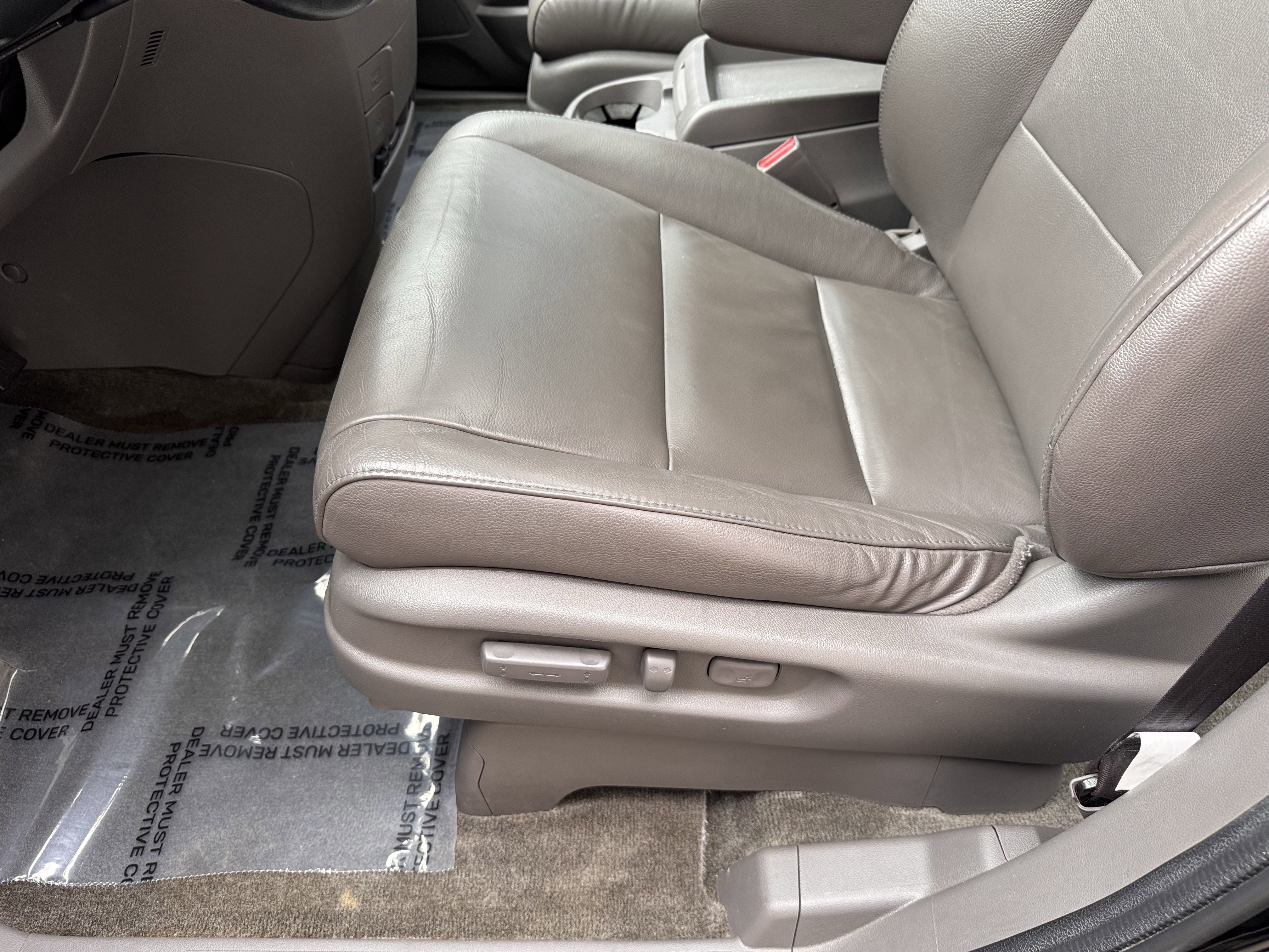 Used 2015 Honda Odyssey EX-L image 18