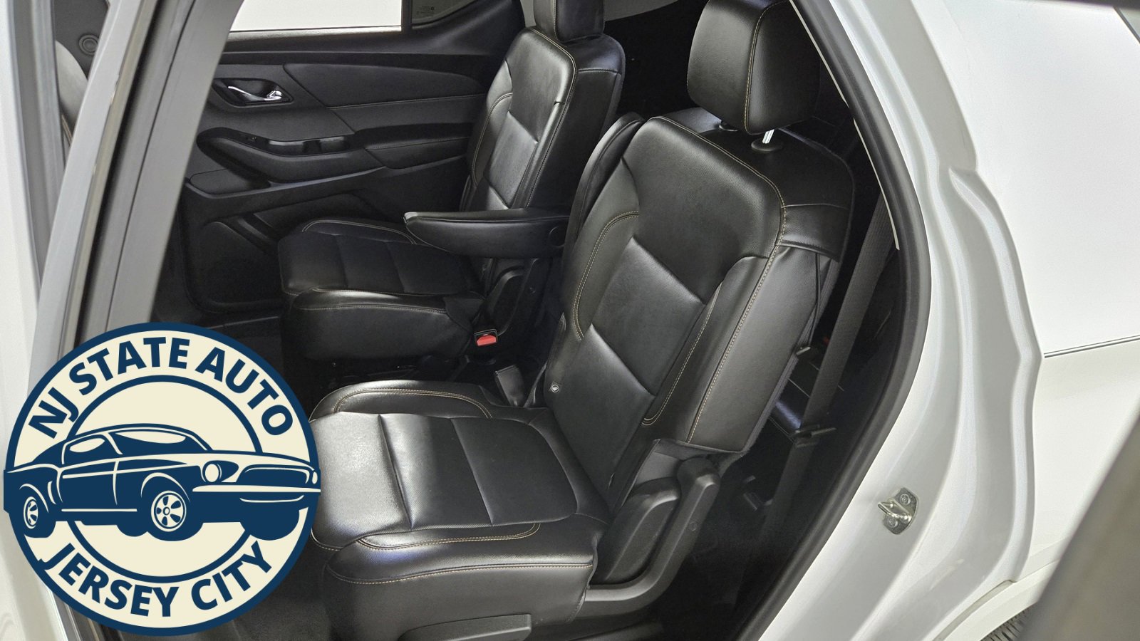 Used 2021 Chevrolet Traverse Premier image 27