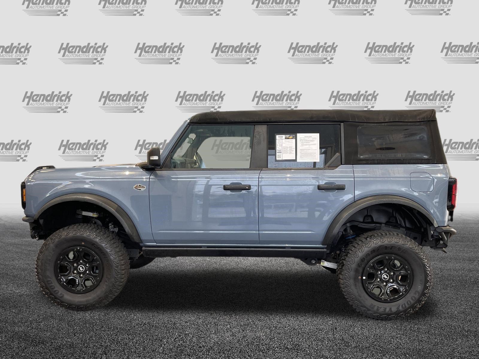 Used 2023 Ford Bronco Wildtrak image 7