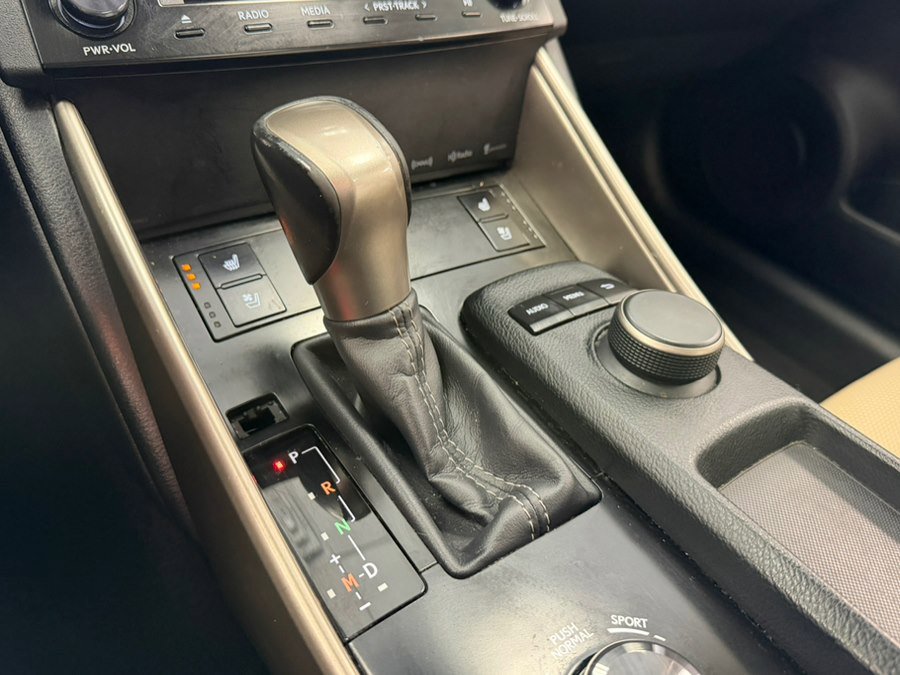 Used 2014 Lexus IS 250 w/ Premium Package RWD image 42