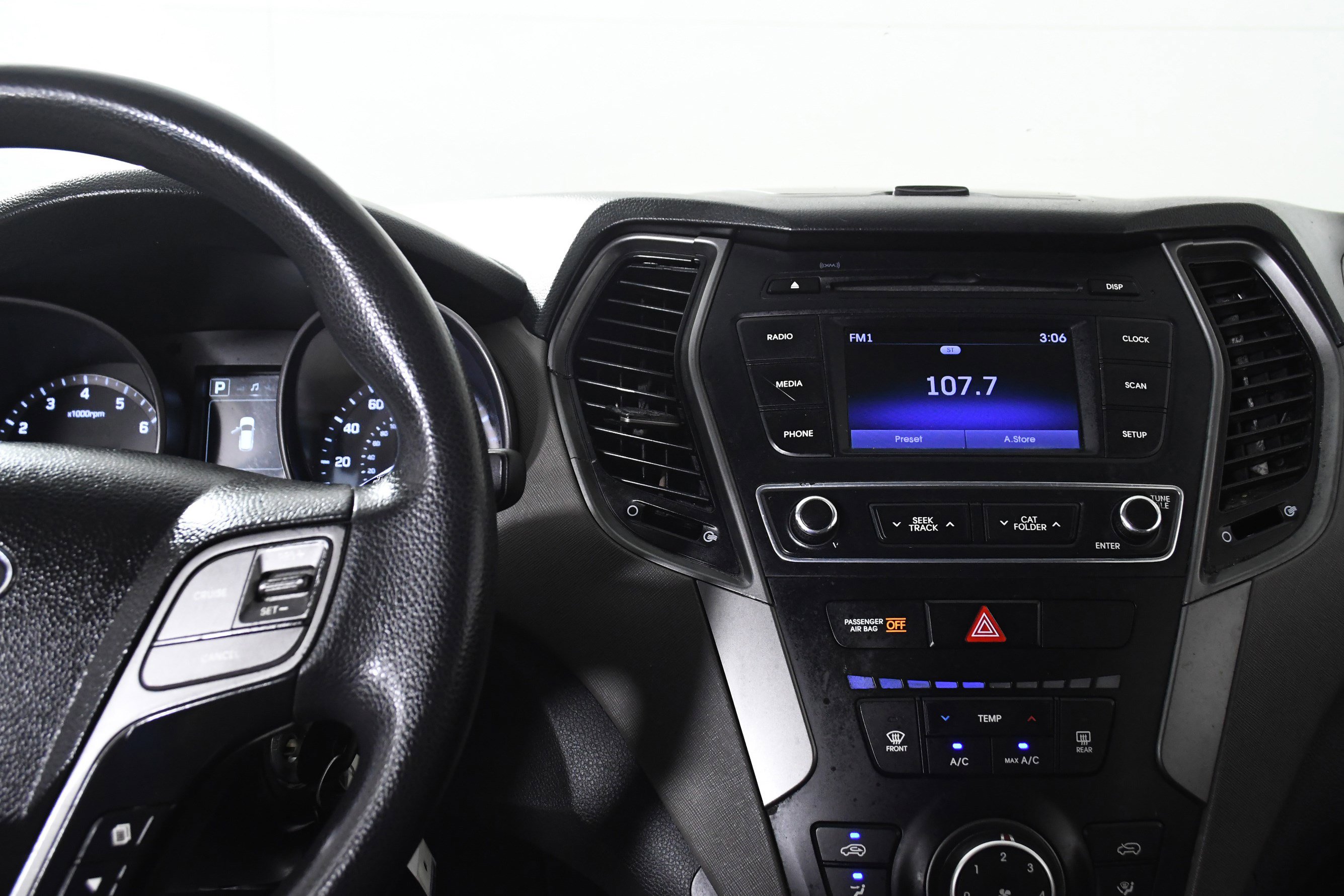 Used 2017 Hyundai Santa Fe Sport image 16