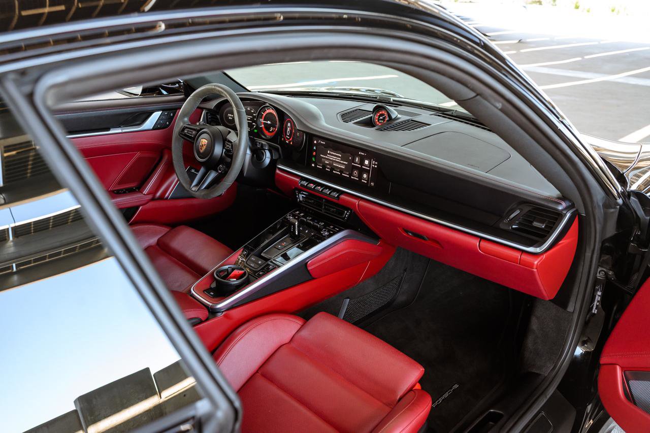 Used 2022 Porsche 911 Carrera S RWD image 29