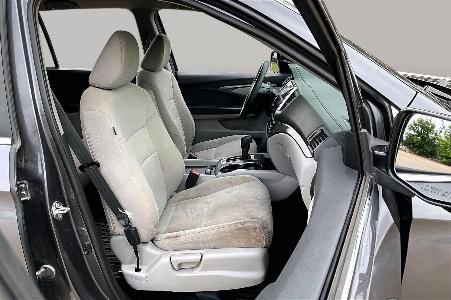 Used 2018 Honda Pilot EX image 8