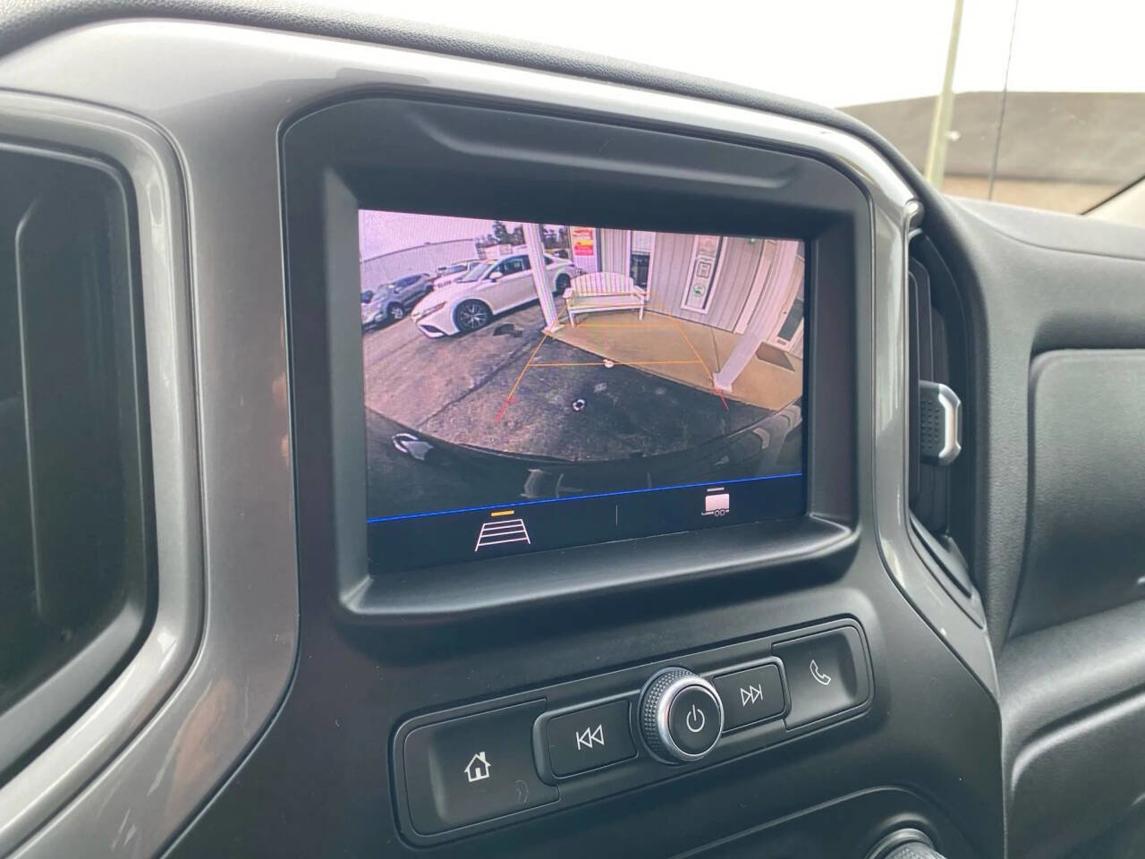 Used 2020 Chevrolet Silverado 1500 Custom w/ Custom Value Package image 19