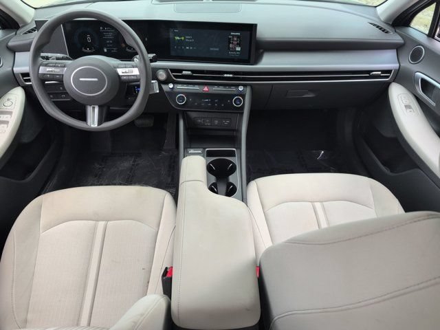 Used 2025 Hyundai Sonata SEL FWD image 25