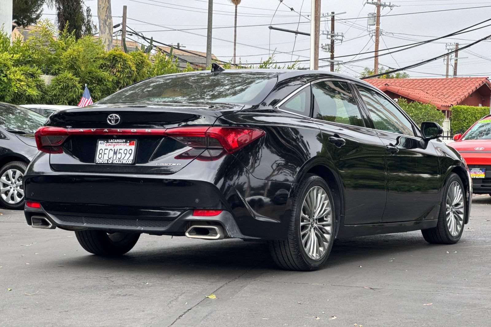 Used 2019 Toyota Avalon Limited w/ Advanced Safety Package FWD image 4