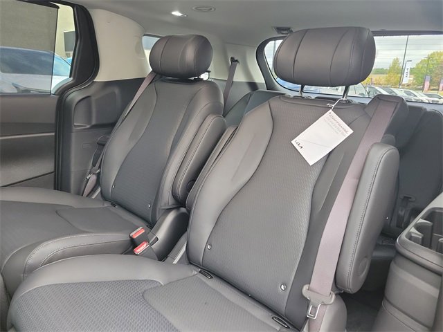 New 2026 Kia Carnival SX Prestige image 11