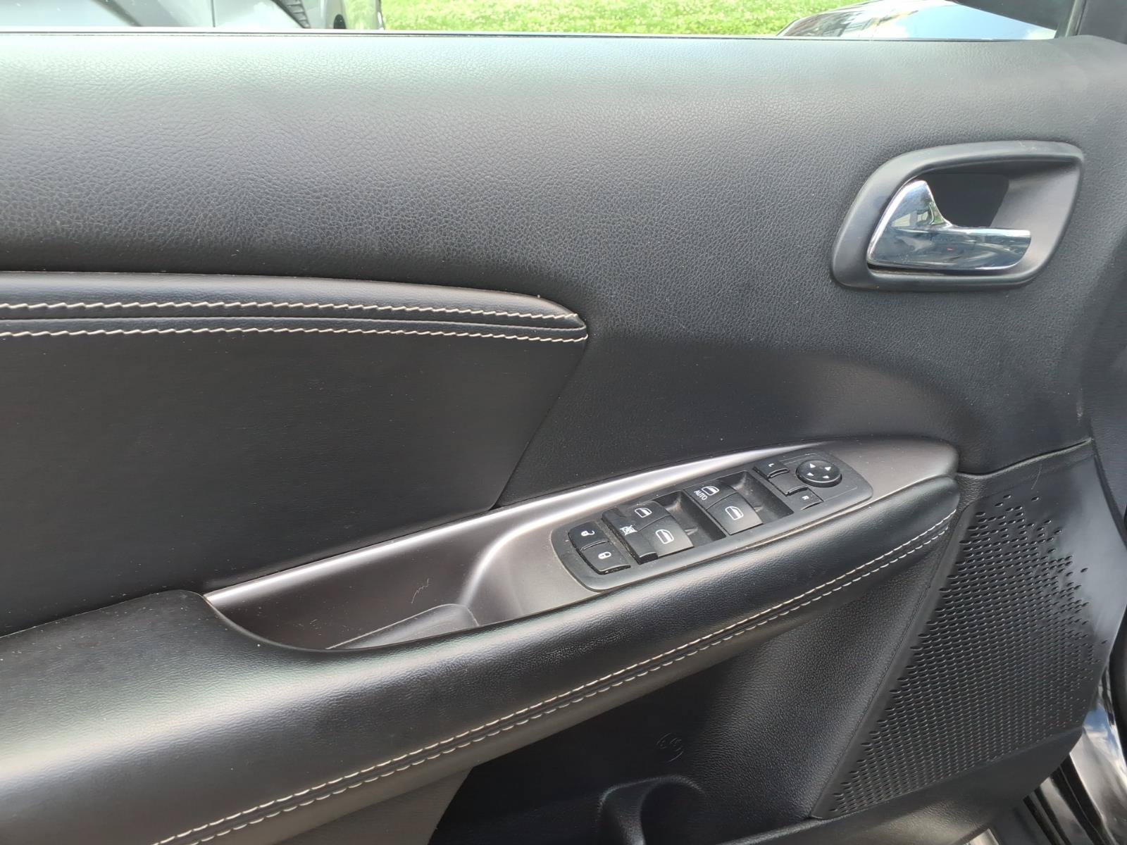 Used 2019 Dodge Journey Crossroad AWD/4WD image 12