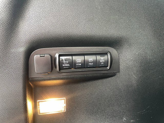 Used 2019 Ford Explorer Platinum image 15