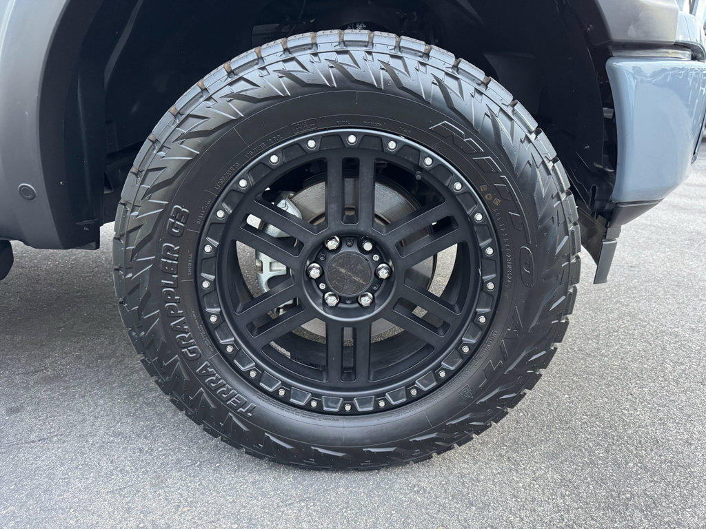 Used 2020 Ford F150 Lariat image 12