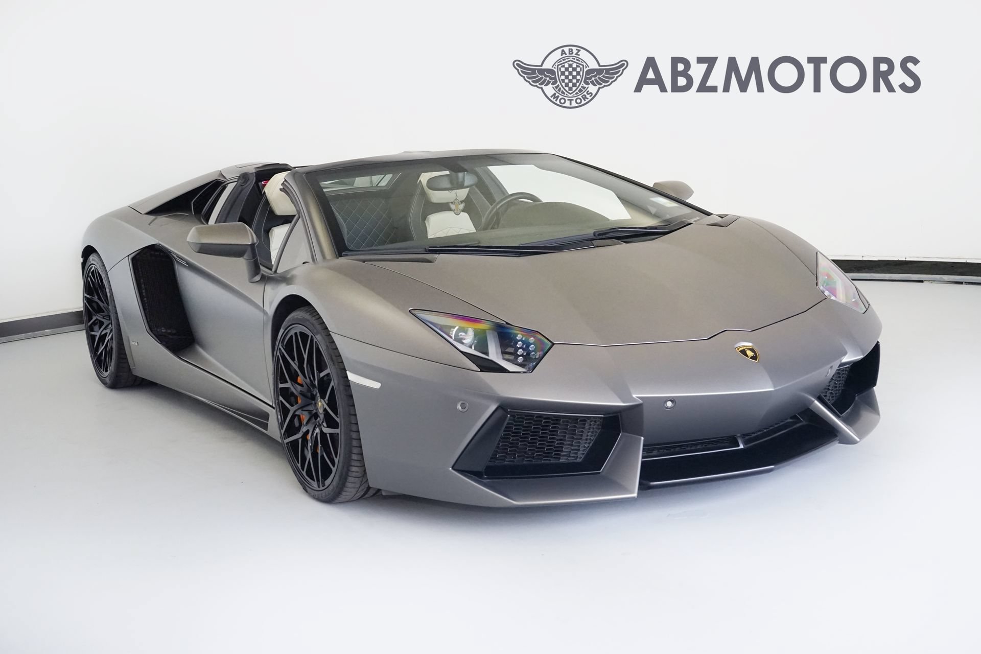 Used 2015 Lamborghini Aventador LP 700-4 AWD/4WD image 1