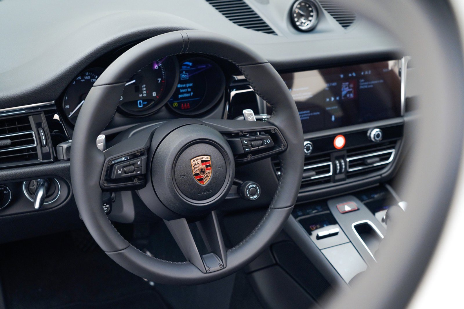 New 2026 Porsche Macan image 20