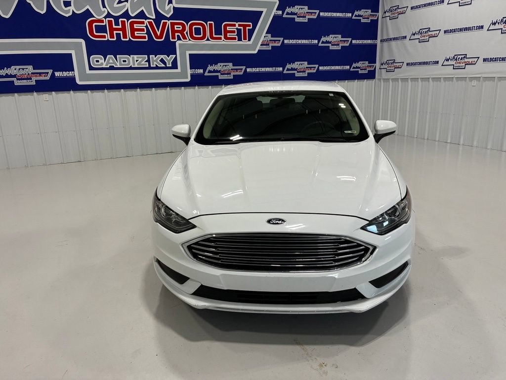Used 2018 Ford Fusion SE w/ Fusion SE Technology Package FWD image 13