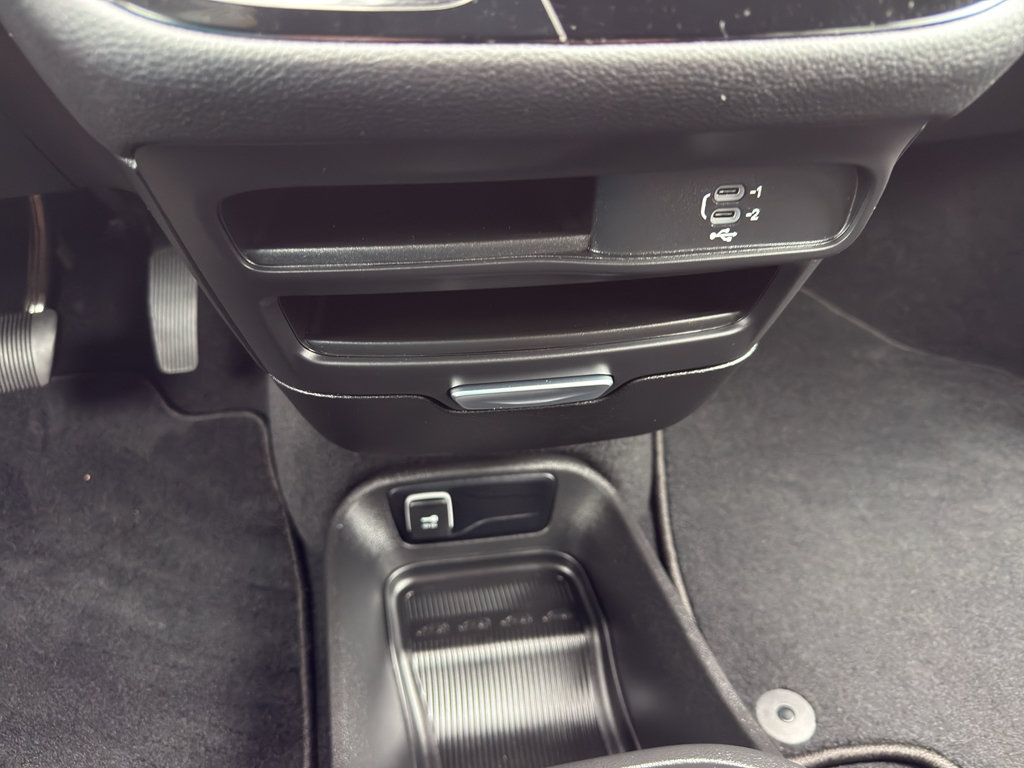 New 2026 Chrysler Pacifica Select FWD image 19
