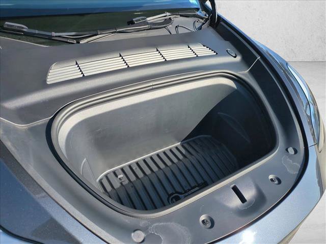 Used 2024 Tesla Model Y Long Range AWD/4WD image 26