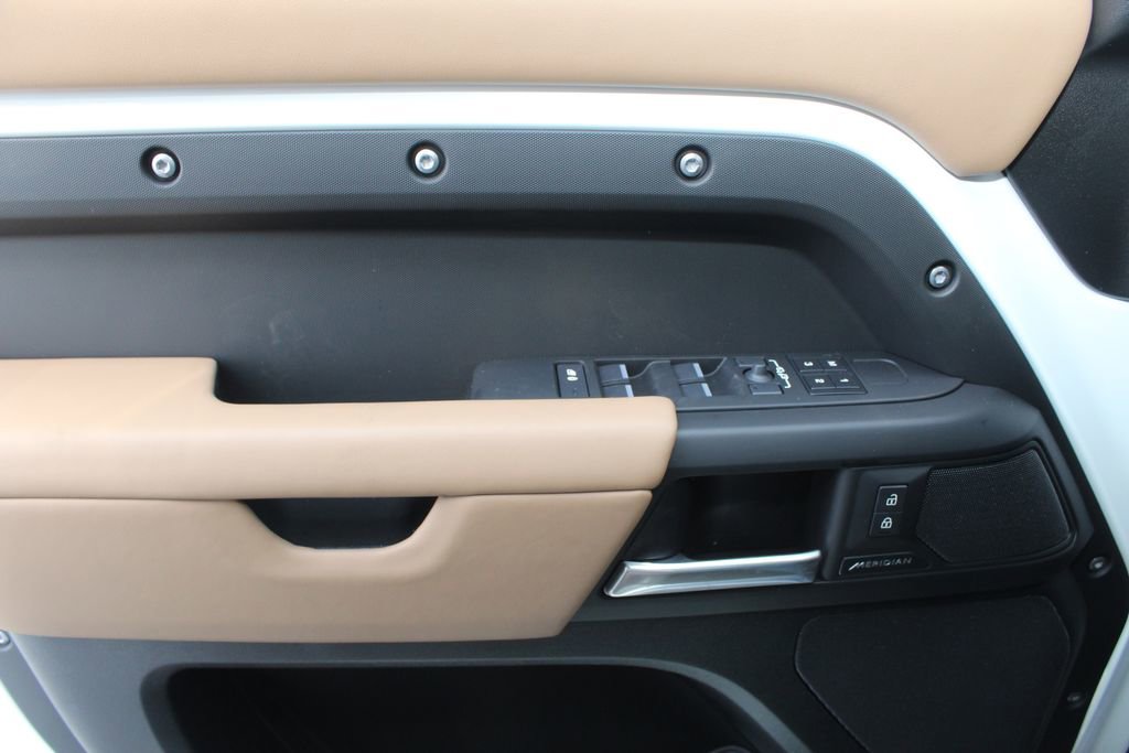 New 2026 Land Rover Defender 110 S image 15