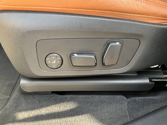 Used 2024 BMW X3 sDrive30i w/ Premium Package RWD image 6