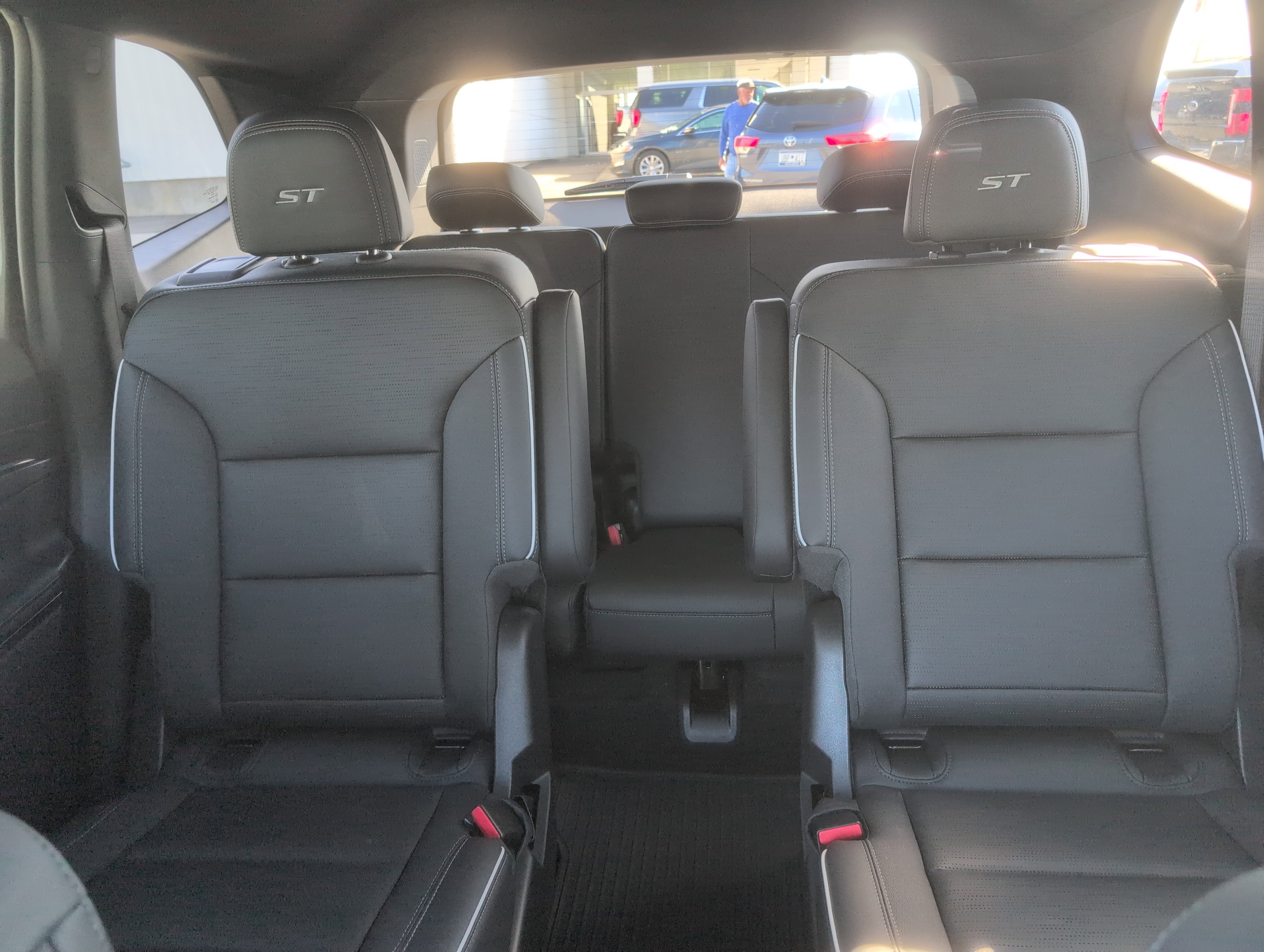 Used 2025 Buick Enclave Sport Touring w/ LPO, Floor Liner Package image 30