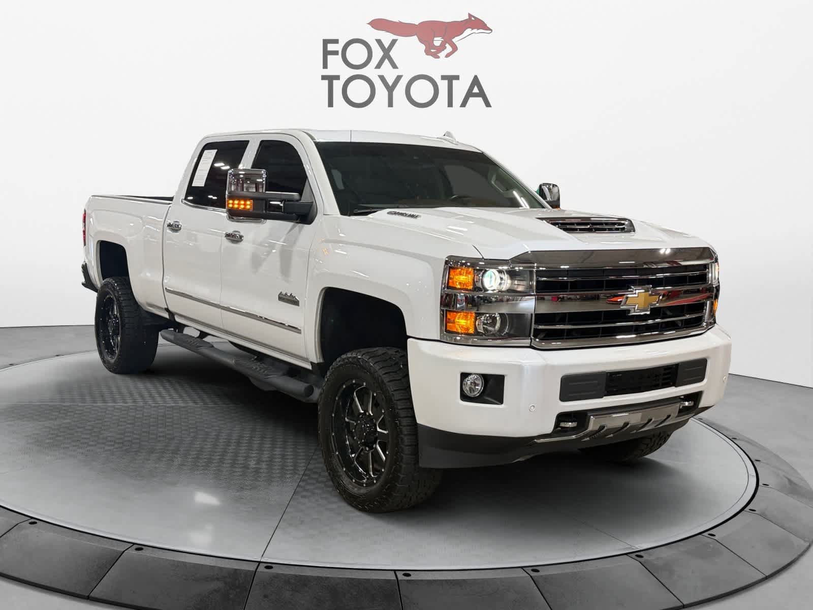 Used 2019 Chevrolet Silverado 2500 High Country w/ Duramax Plus Package AWD/4WD image 8