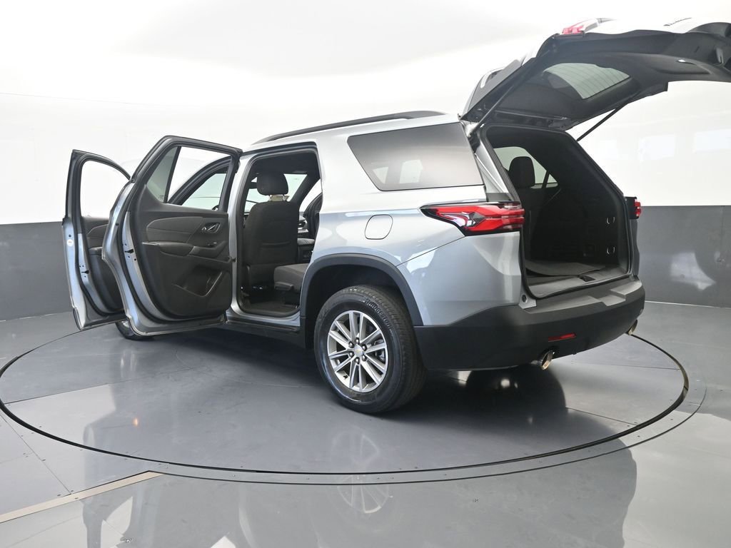 Used 2023 Chevrolet Traverse LT image 71