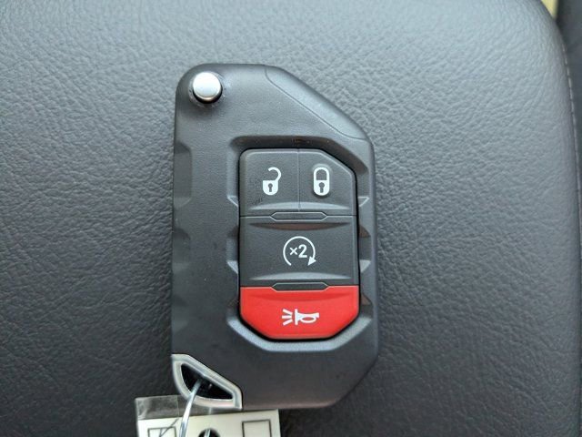 New 2026 Jeep Gladiator Rubicon w/ Safety Group AWD/4WD image 28