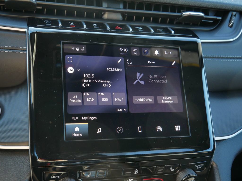 New 2025 Jeep Grand Cherokee Laredo image 32