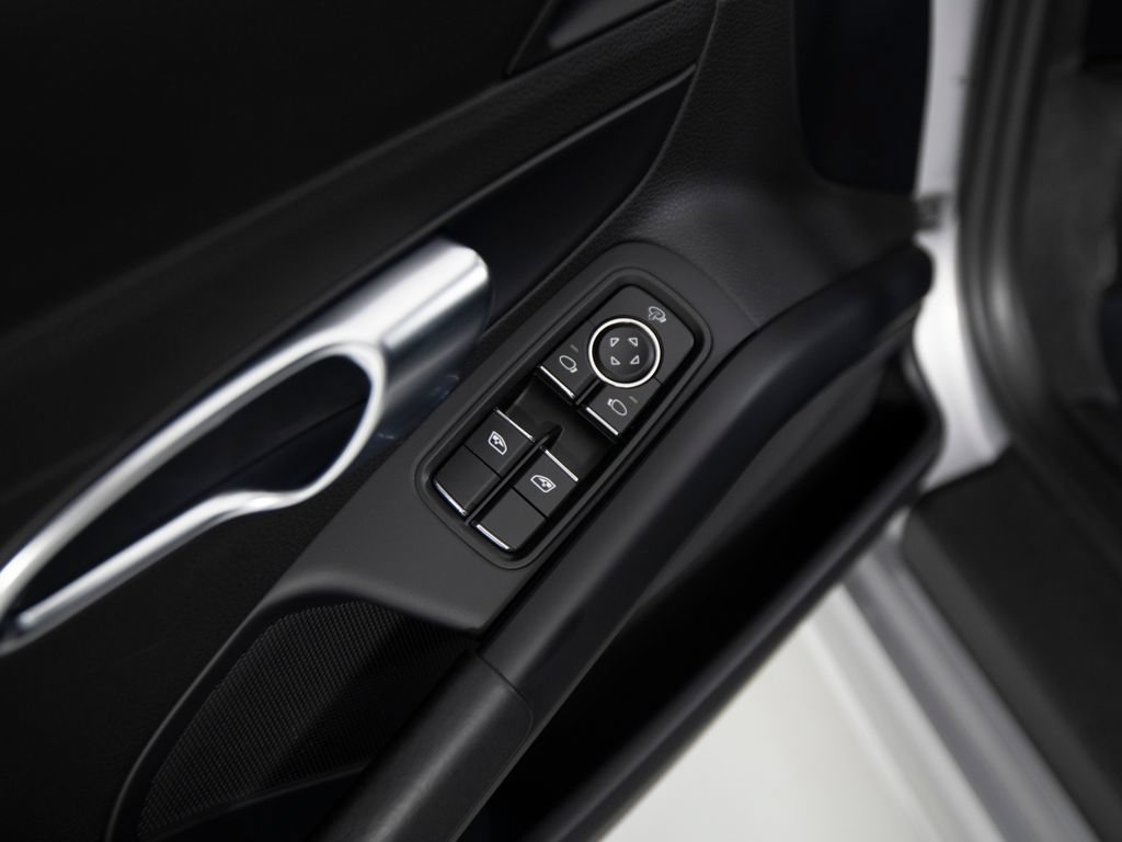 Certified 2024 Porsche 718 Cayman S RWD image 20
