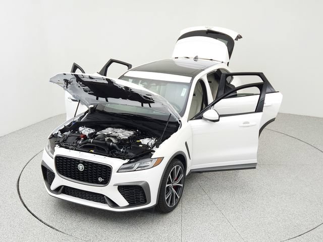 Certified 2026 Jaguar F-PACE SVR AWD/4WD image 15