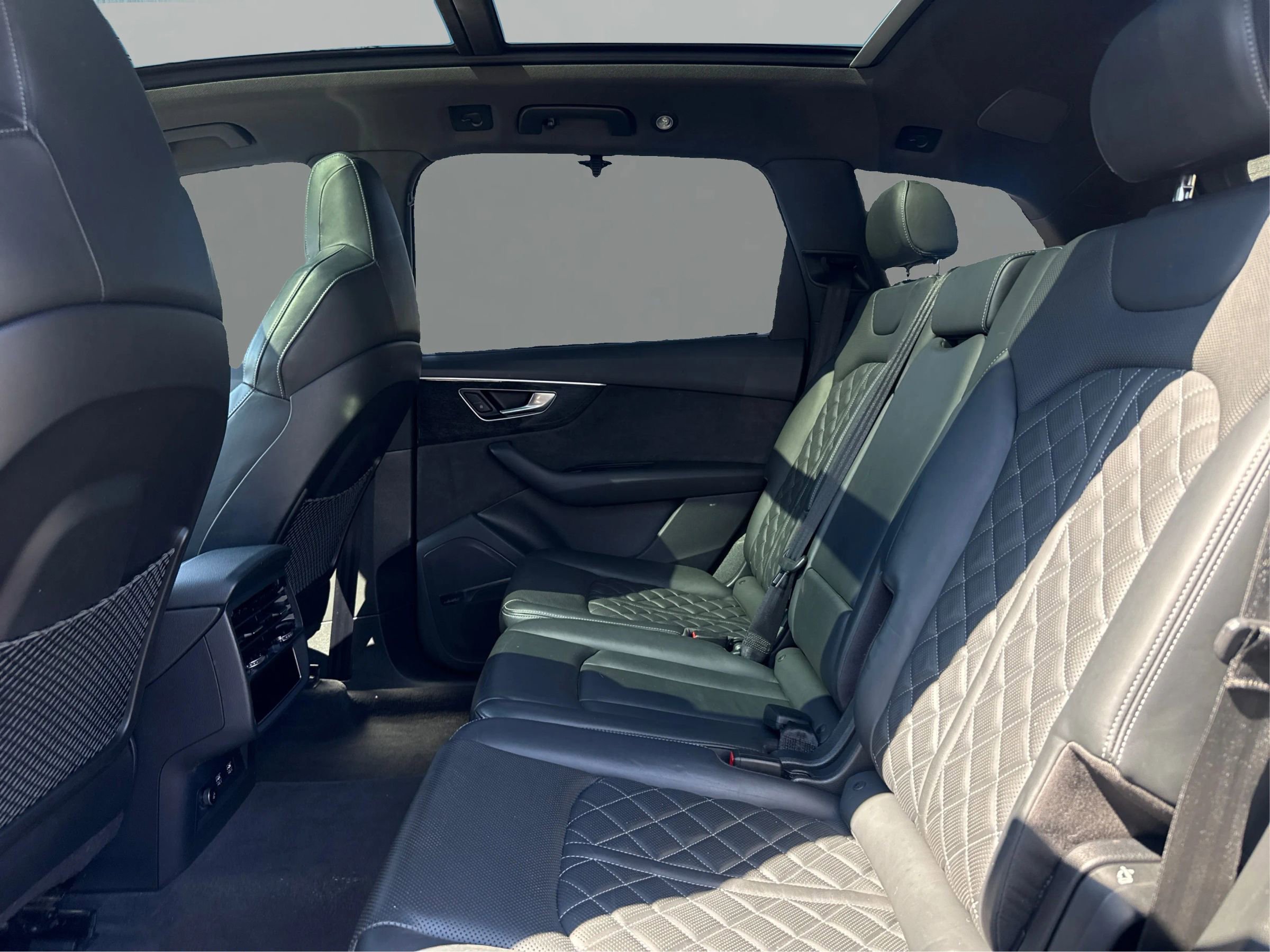 Used 2020 Audi SQ7 Prestige image 10