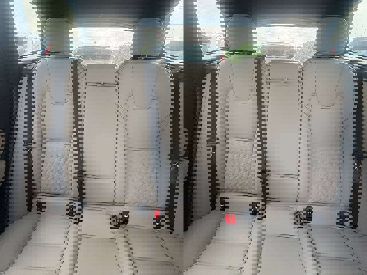 New 2026 Volvo XC60 B5 Plus w/ Protection Package Premier image 16