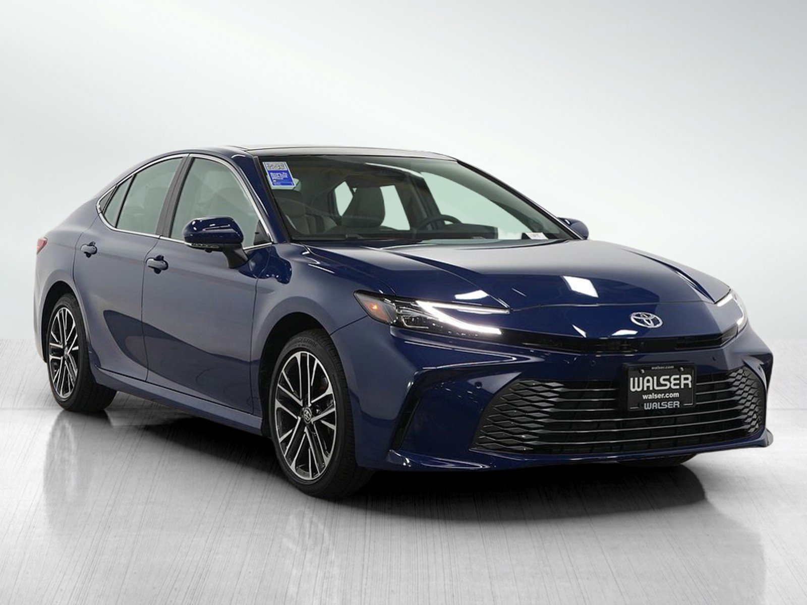 Used 2025 Toyota Camry XLE image 7