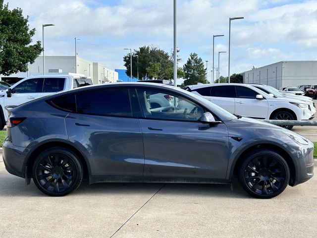 Used 2023 Tesla Model Y Long Range AWD/4WD image 3