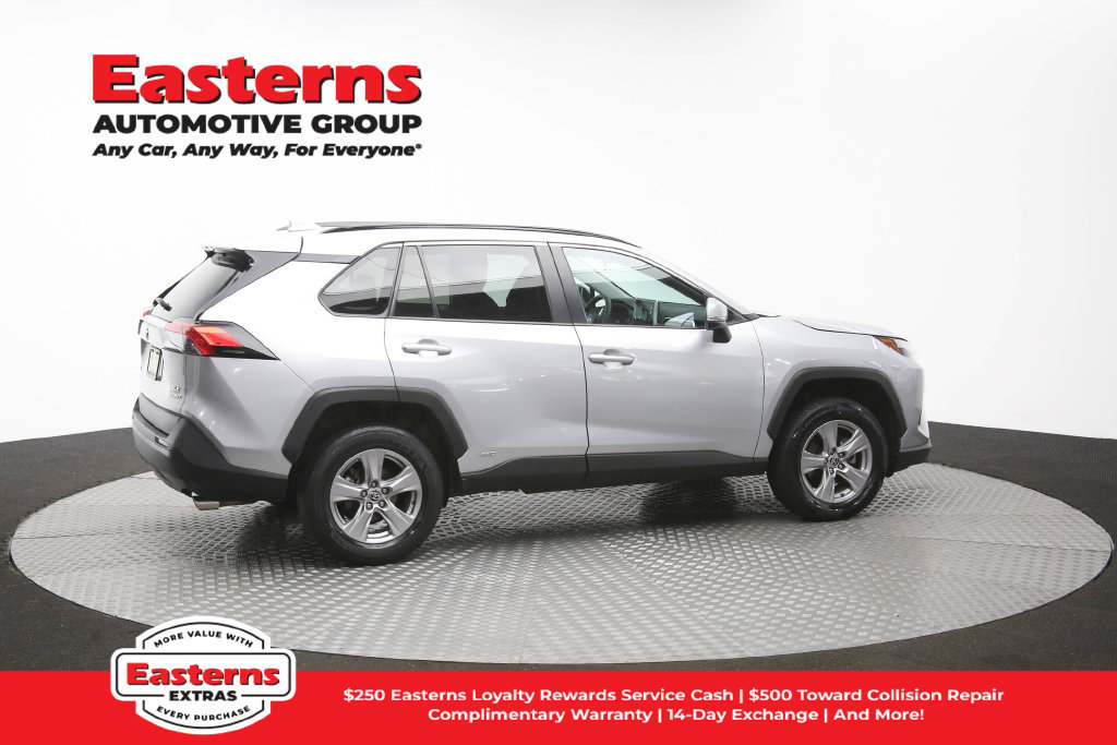 Used 2024 Toyota RAV4 XLE AWD/4WD image 42