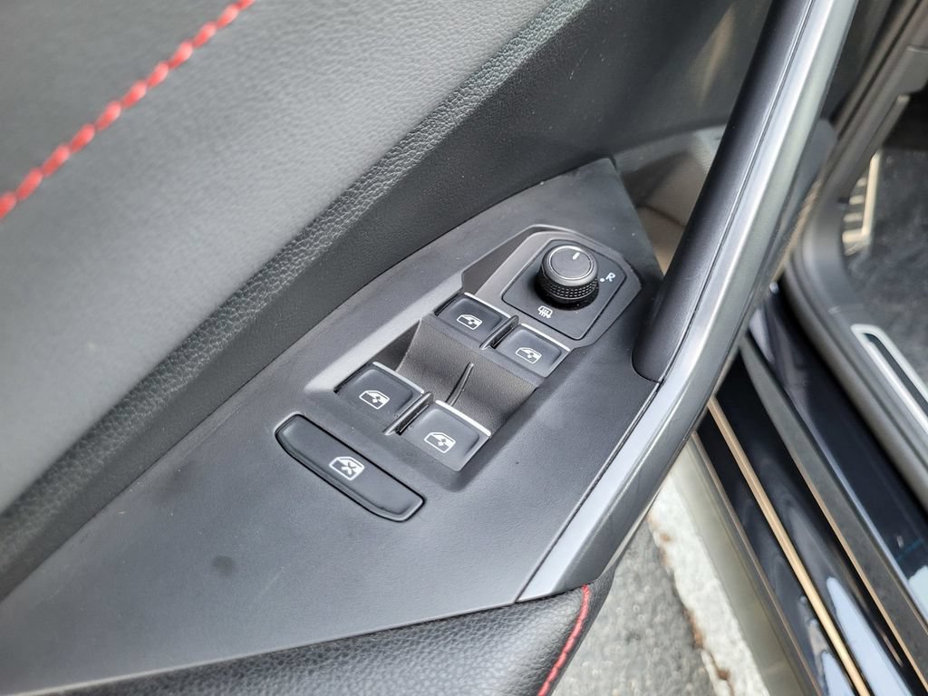 Used 2025 Volkswagen Jetta GLI Autobahn FWD image 26