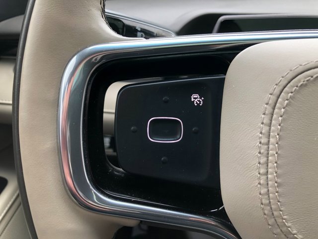 Used 2024 Lincoln Nautilus Premier w/ Equipment Group 102A image 5