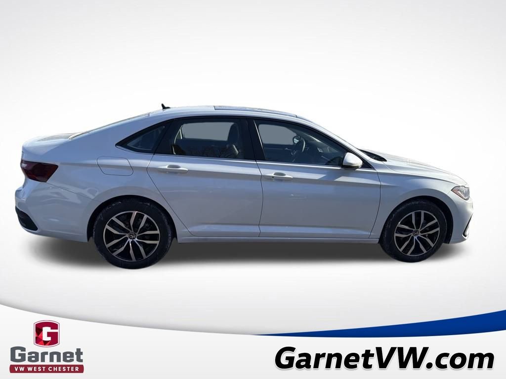 New 2026 Volkswagen Jetta SE image 6