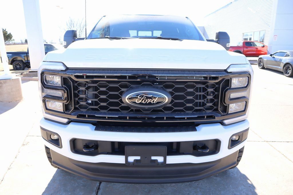 New 2026 Ford F250 XLT w/ XLT Premium Package AWD/4WD image 11