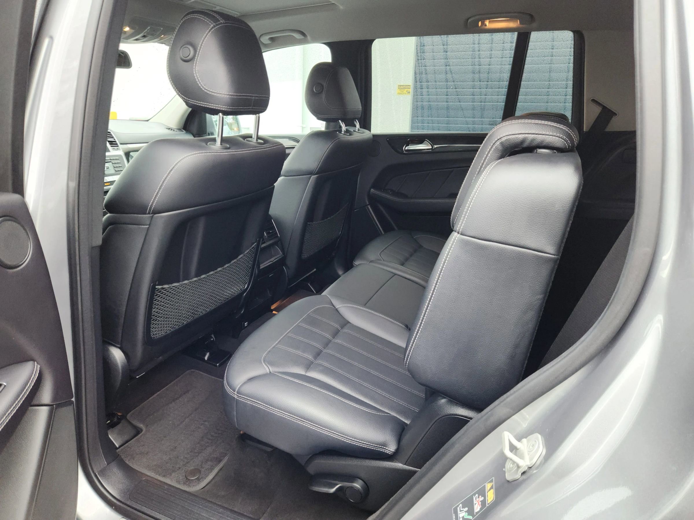 Used 2016 Mercedes-Benz GL 320 BlueTEC 4MATIC w/ Premium I Package image 16