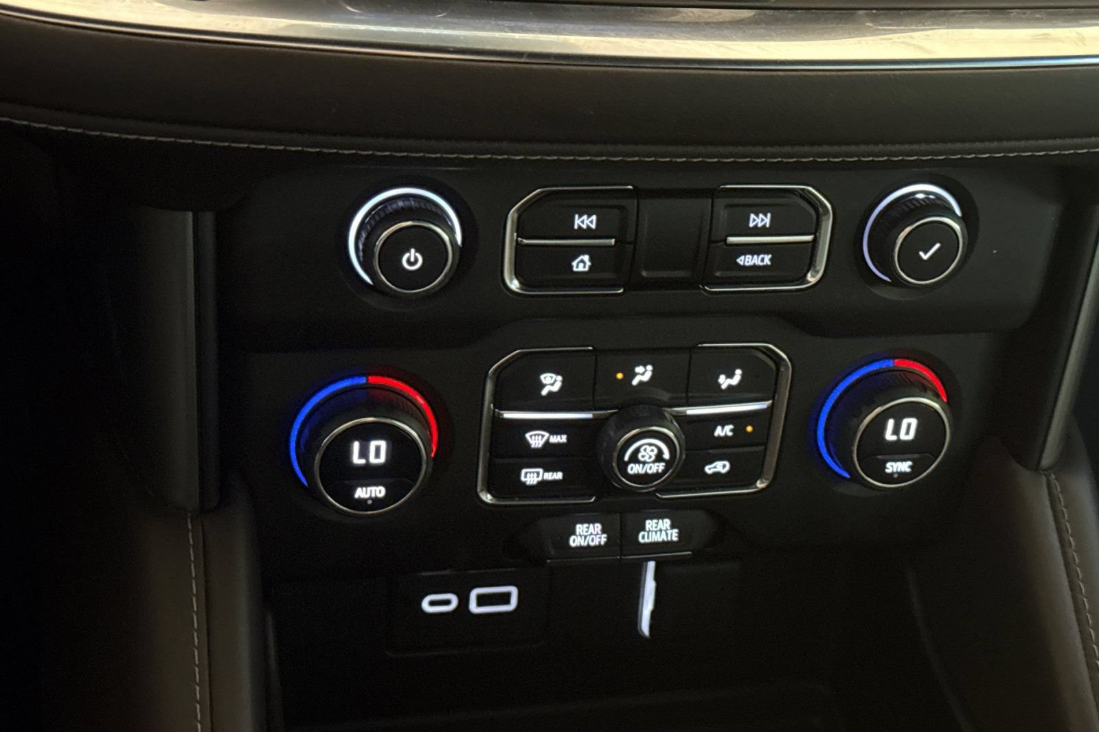 Used 2023 Chevrolet Tahoe LS AWD/4WD image 21