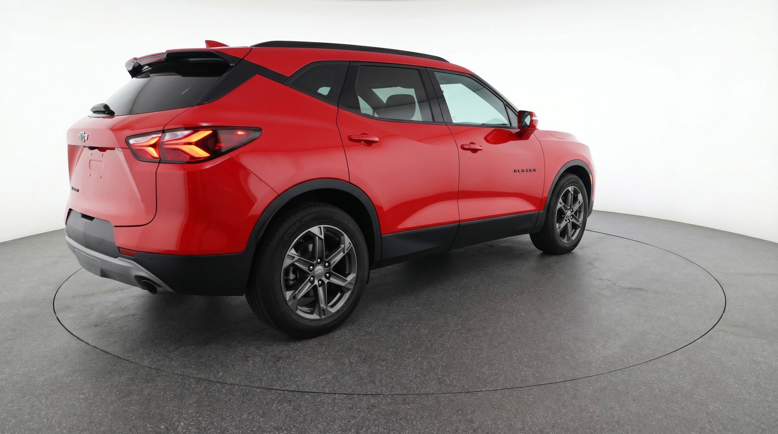 Used 2025 Chevrolet Blazer LT image 9
