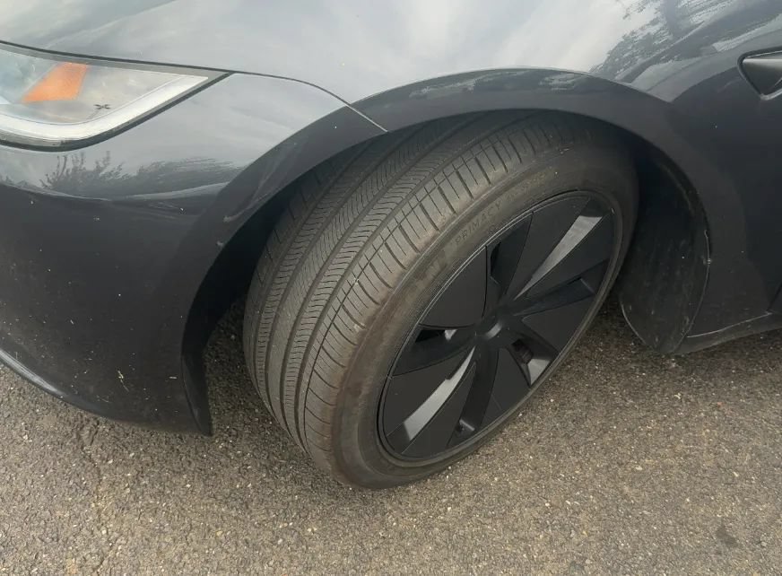 Used 2024 Tesla Model 3 Standard Range RWD image 4