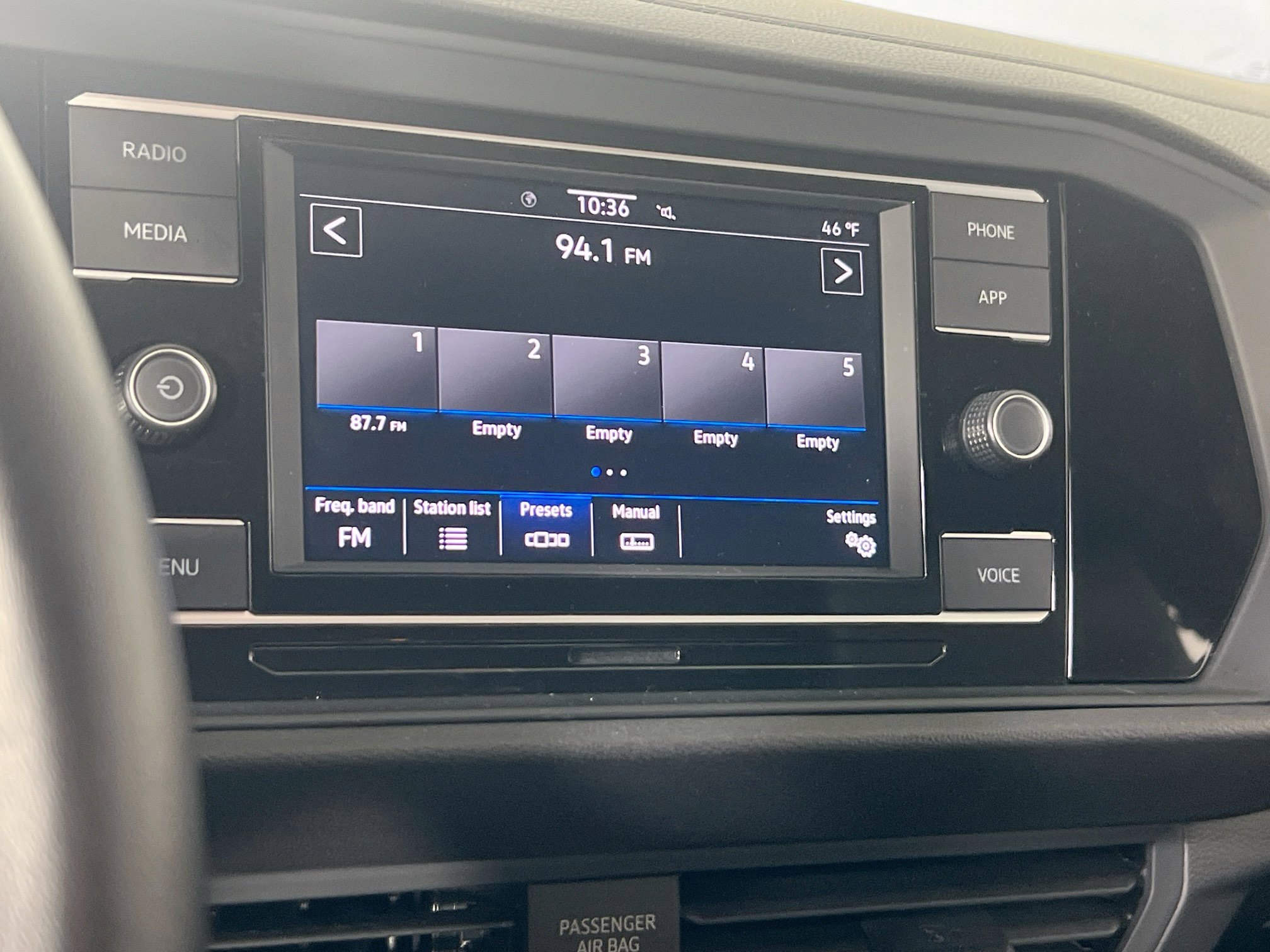 Used 2023 Volkswagen Jetta SE FWD image 14