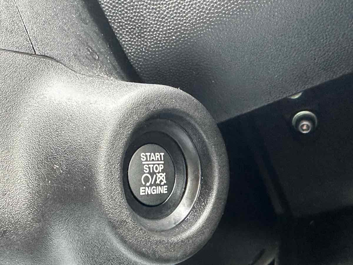 Used 2025 RAM ProMaster 2500 w/ Convenience Group FWD image 27