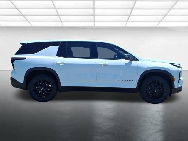 Used 2024 Chevrolet Traverse LS w/ Midnight/Sport Edition FWD image 9