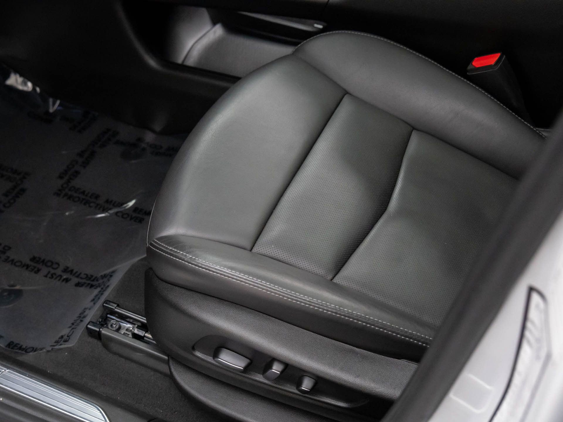 Certified 2025 Cadillac XT5 Premium Luxury image 18