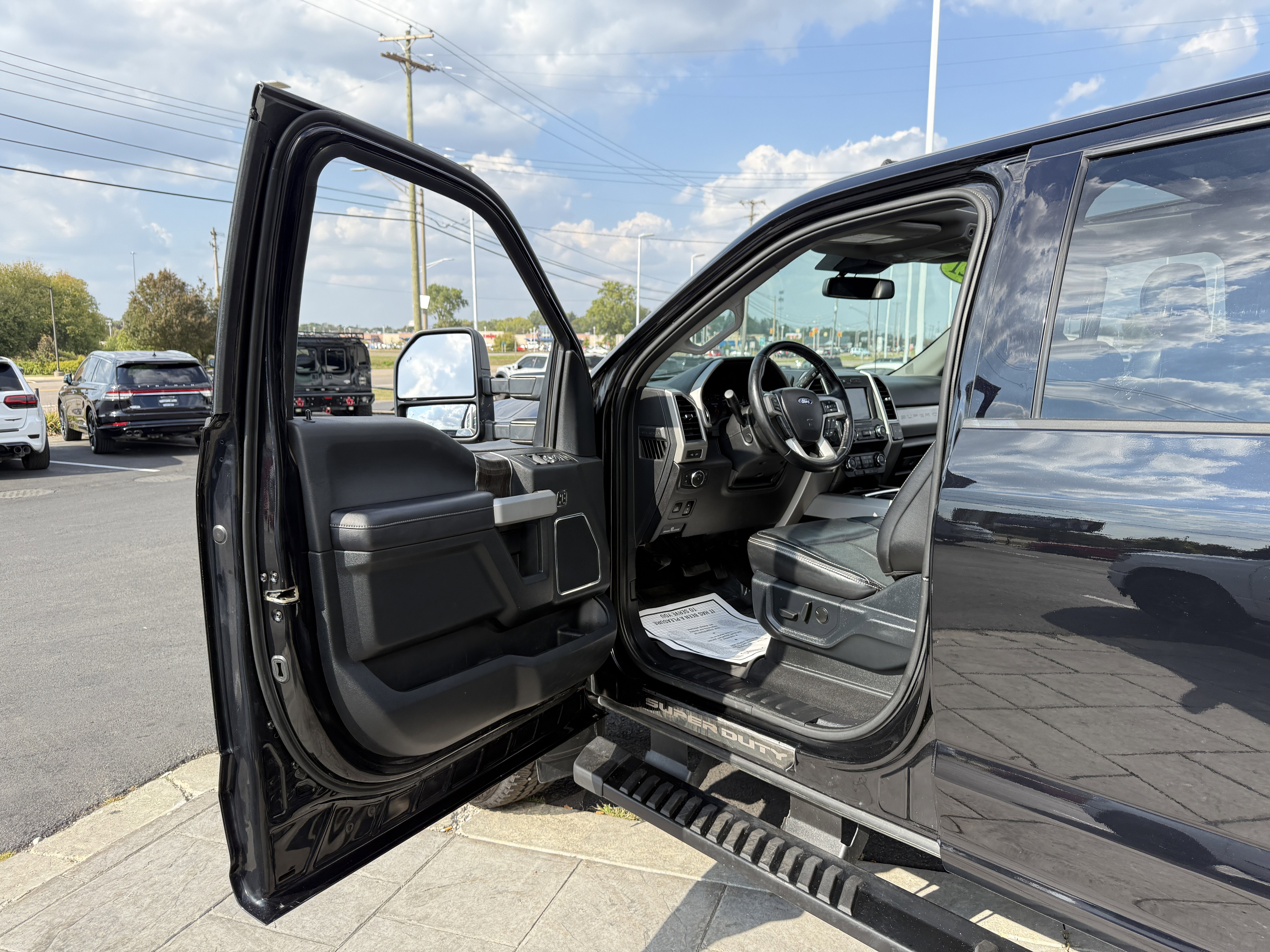 Used 2021 Ford F250 Lariat image 12