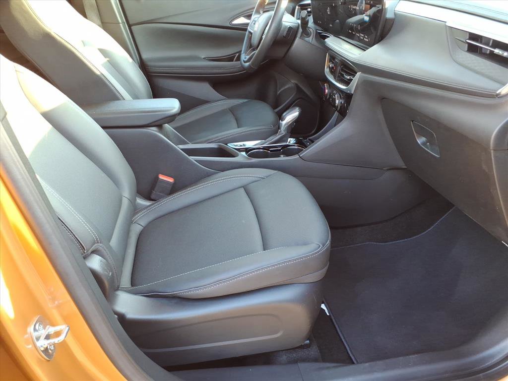 Used 2024 Buick Encore GX Sport Touring w/ Comfort Package image 9