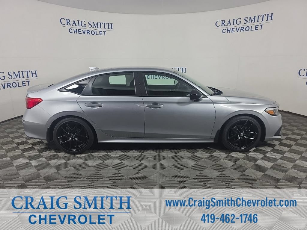 Used 2023 Honda Civic Sport image 6