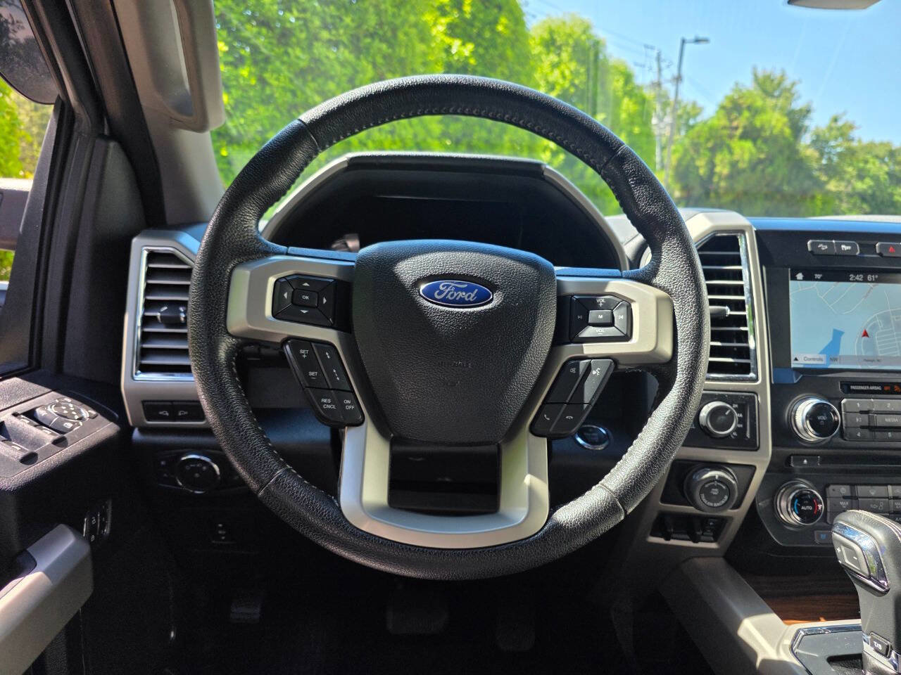 Used 2016 Ford F150 Lariat w/ Equipment Group 502A Luxury AWD/4WD image 22