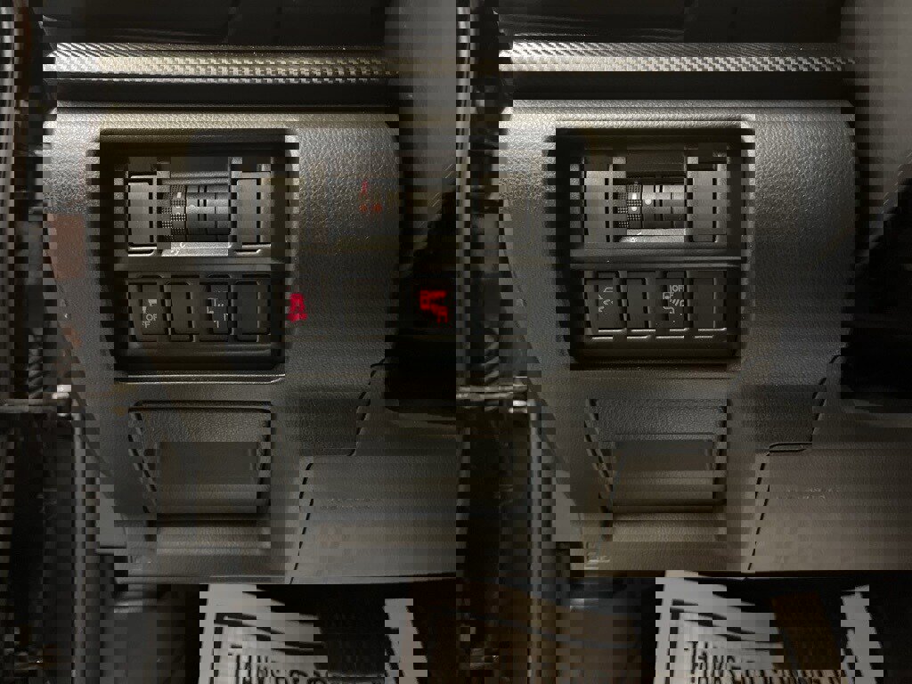 Used 2019 Subaru Crosstrek 2.0i Premium w/ Moonroof Package image 13